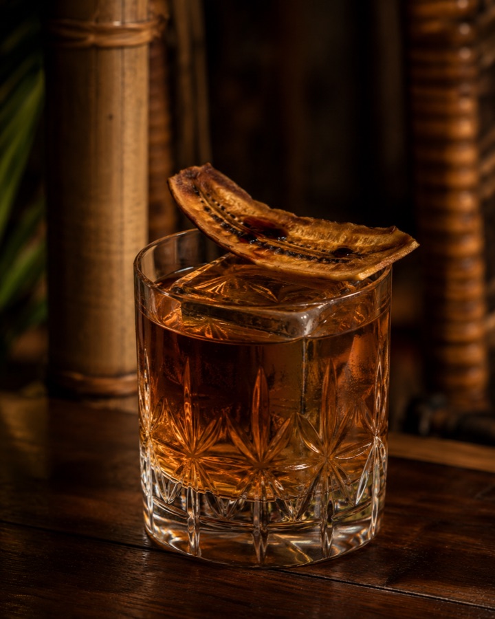 Nam Wan Old Fashioned with sun-dried banana chips